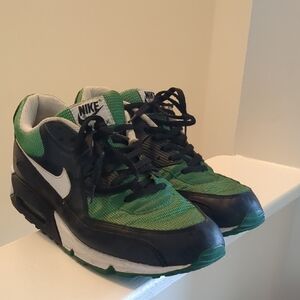 Nike Green and Black Sneakers